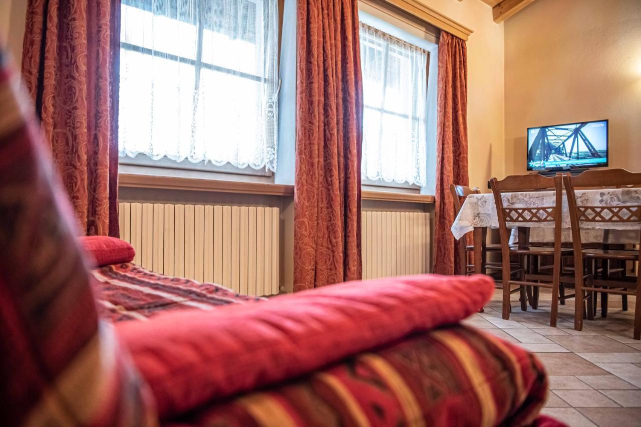 Family House Amalia Myholidaylivigno Extérieur photo